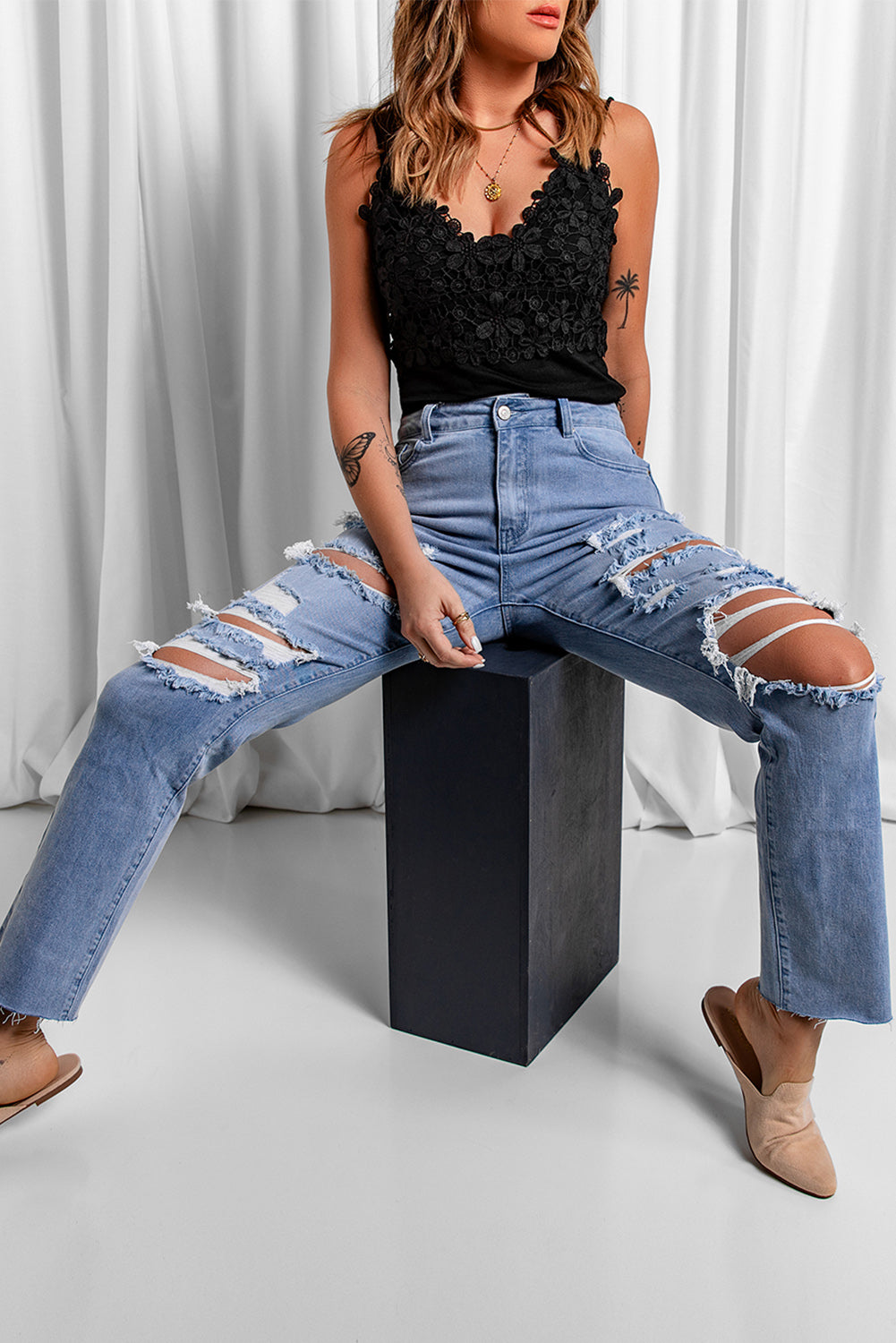 Distressed Raw Hem Boyfriend Jeans