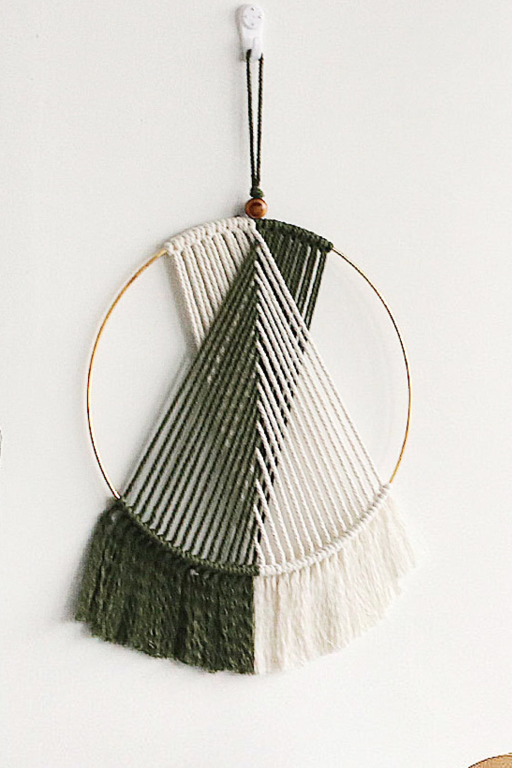 Contrast Fringe Round Macrame Wall Hanging